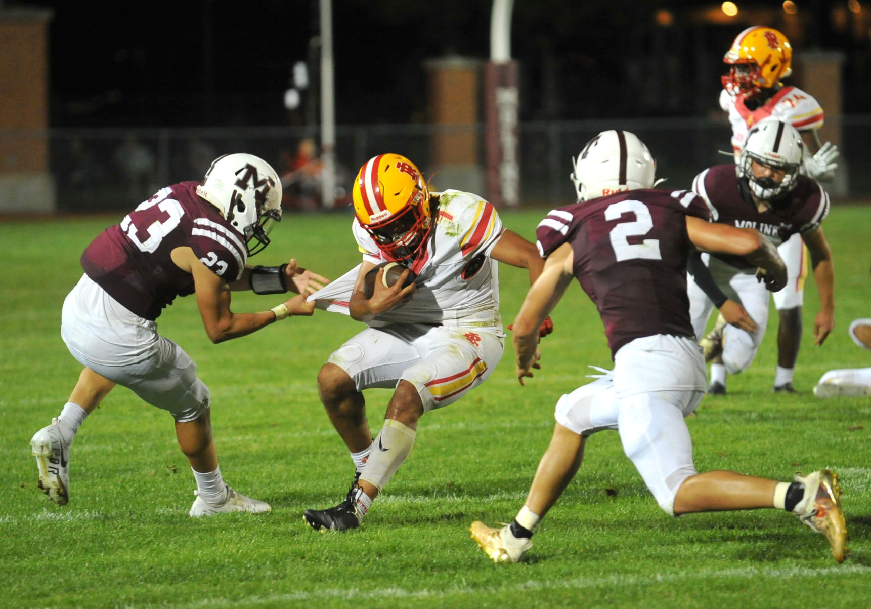 091721-qc-spt-rocky-moline fball-1040
